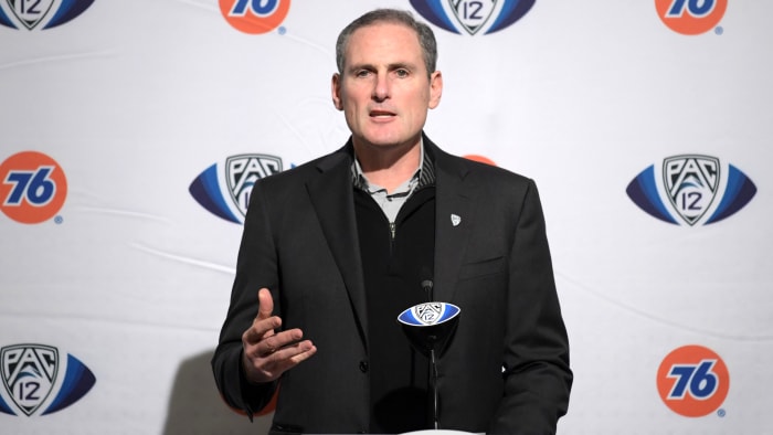 larry-scott-pac12